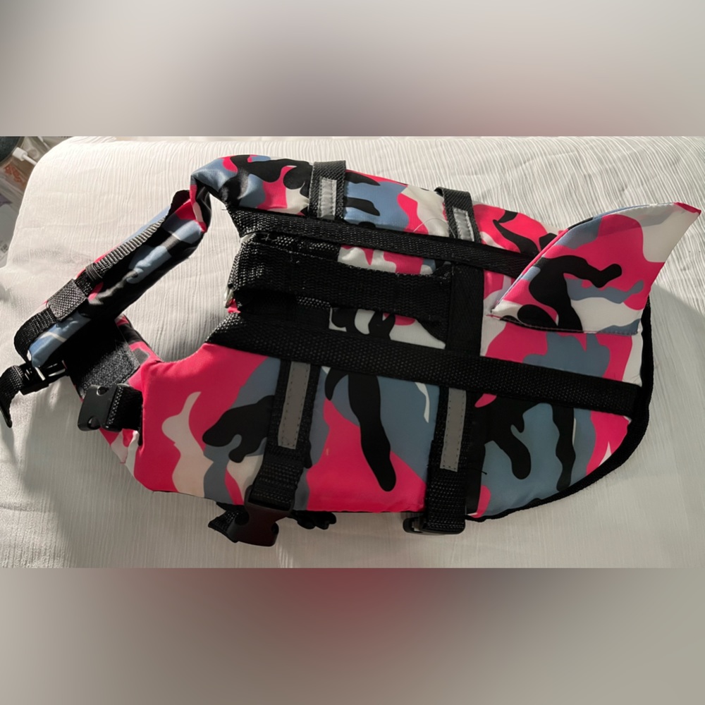 Perfect life jacket for your little land shark!
